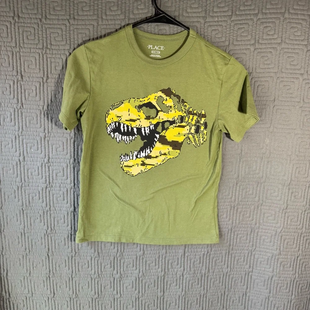Children's Place T-Shirt Boys Size Medium 7/8 Green Dinosaur Bones